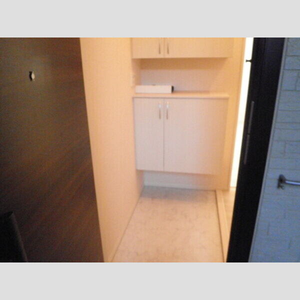 オランジュ103号室 玄関