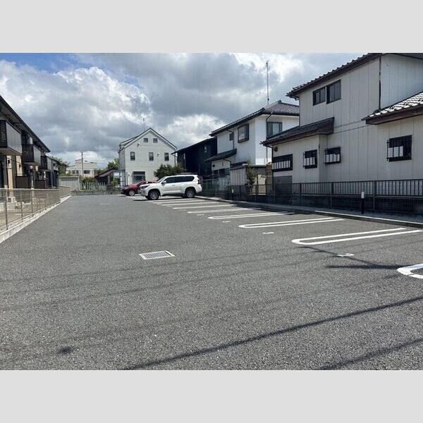 シルク　レジデンス 駐車場