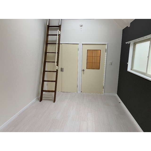 エスペラントイケダ201号室 リビング