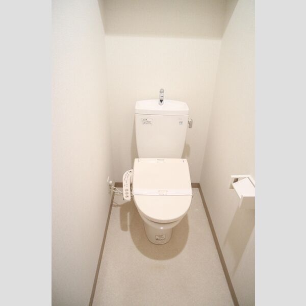 K・Uイールス302号室 温水洗浄便座