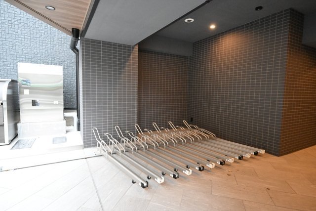 ＧＲＡＮＳＩＴＥ　ＮＡＫＡＭＥＧＵＲＯ7階 駐輪場