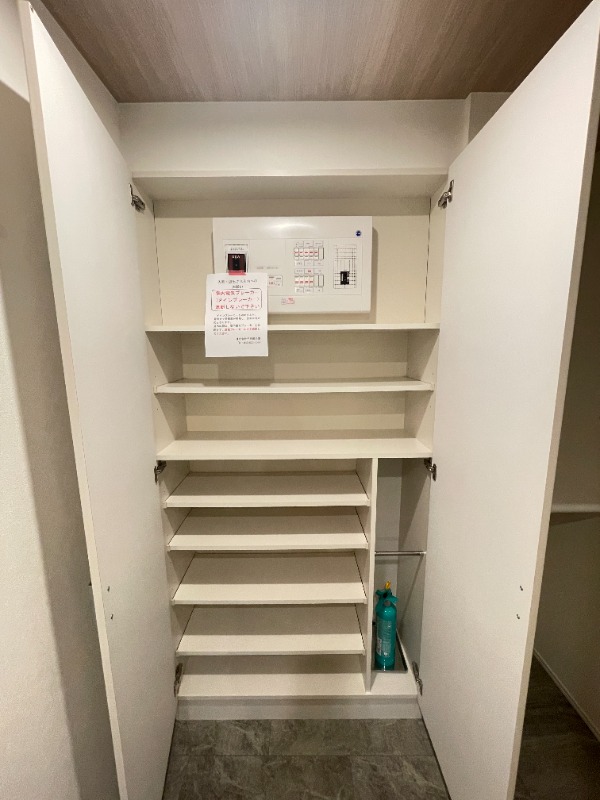 レジディア月島Ⅱ8階 収納