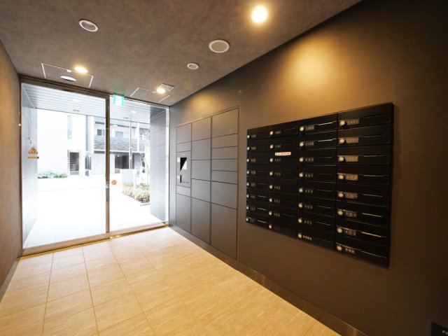 PREMIUM CUBE 上野9階 外観