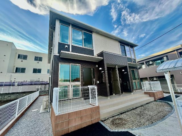 ポポラーレ 外観写真（昼）