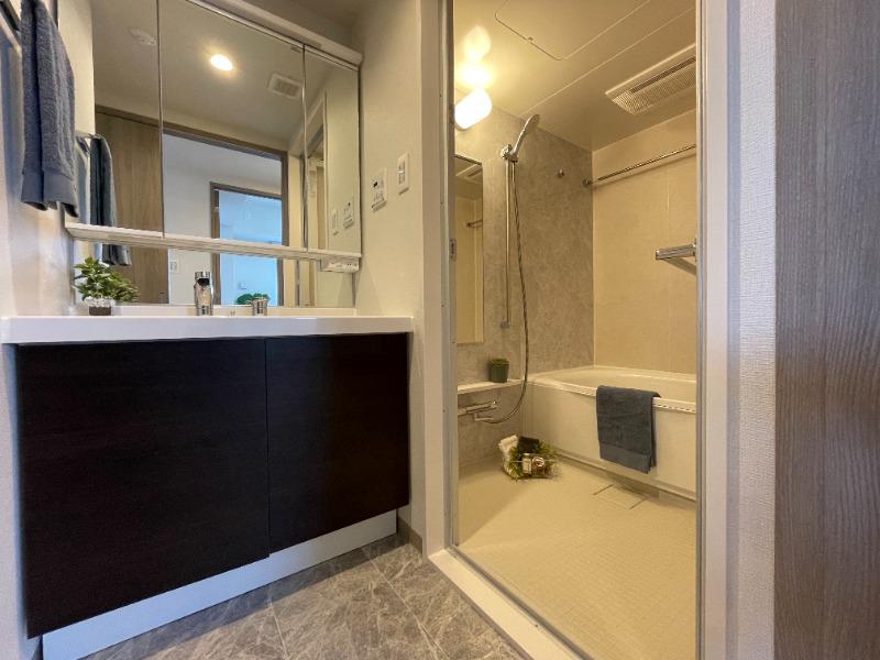 クロスゲート青葉台4階 ※写真は802号室