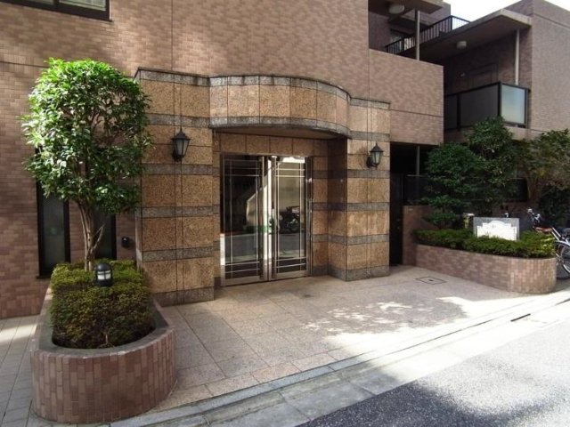 日神パレステージ音羽 エントランス