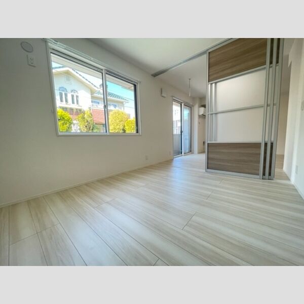 エクセレンテ303号室 洋室