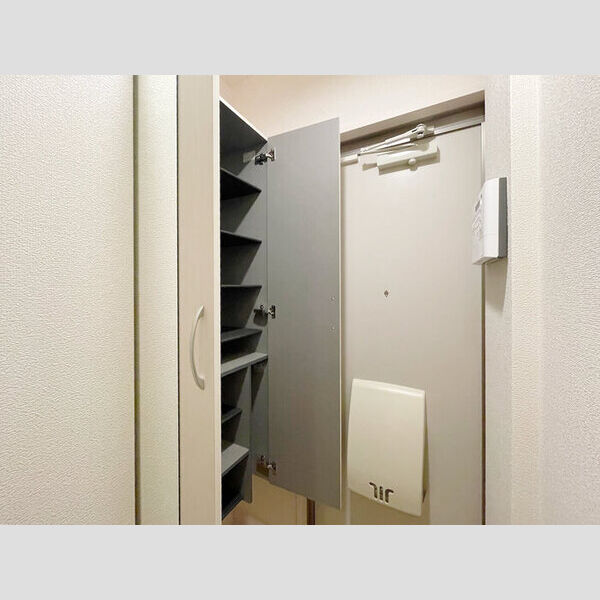 メイプルコート 玄関