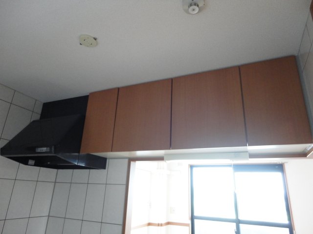 ディア フレンド ＫＯＩＺＵＭＩ 吊戸棚