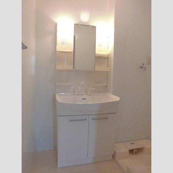 ヴィアレット　Ⅶ103号室 広々とした洗髪洗面化粧台♪