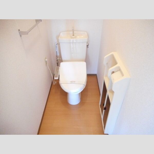 サニーコート久保田 温水洗浄暖房便座仕様です