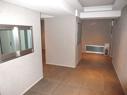 プレセダン板橋本町3階 ロビー　※2025年11月新築未入居時撮影