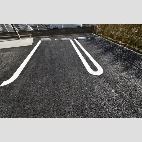 セッテ ルーチェ 駐車場