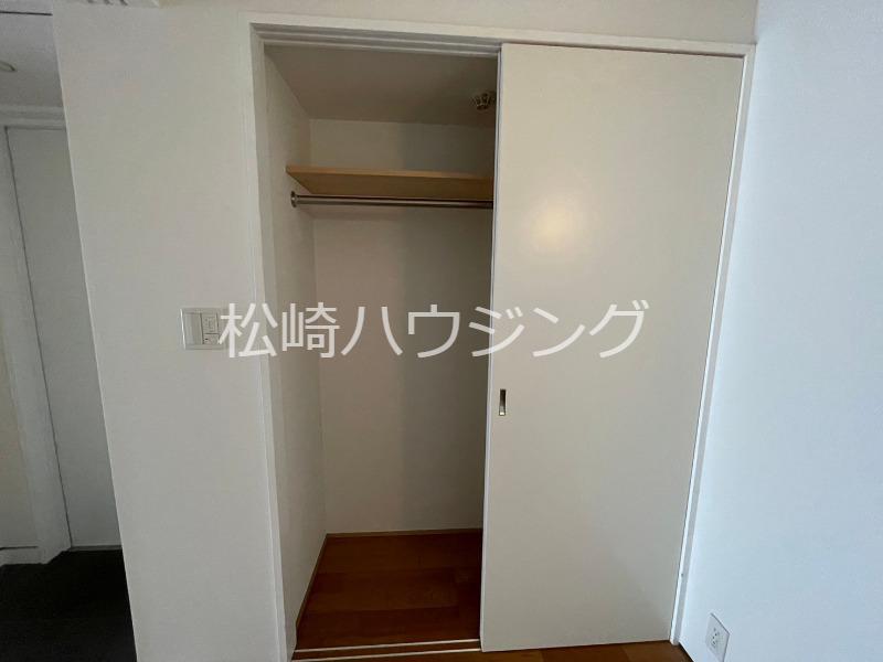 asu apartment4階 収納