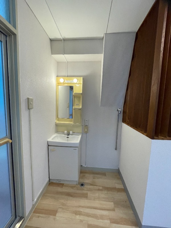 クロノス弘明寺西 洗面