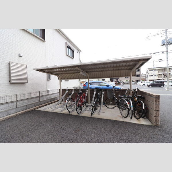 プリムヴェール　十五番館103号室 ★駐輪場★