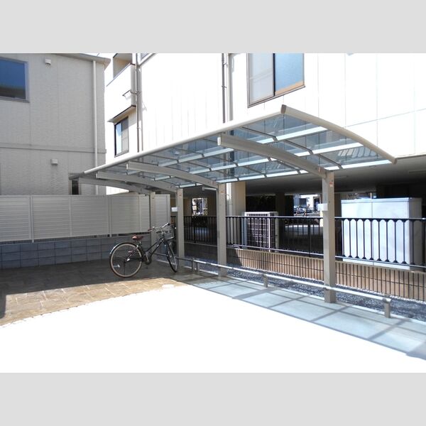 メゾンドコンフォール 駐輪場