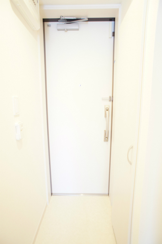 リブリ・ZENBA 玄関