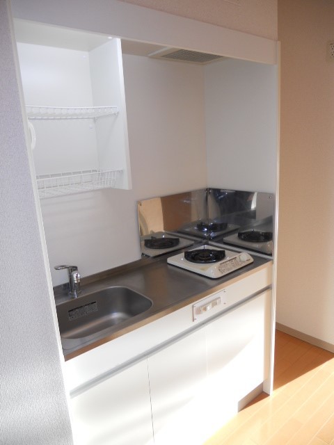 ドエル・ミョウセイ キッチン