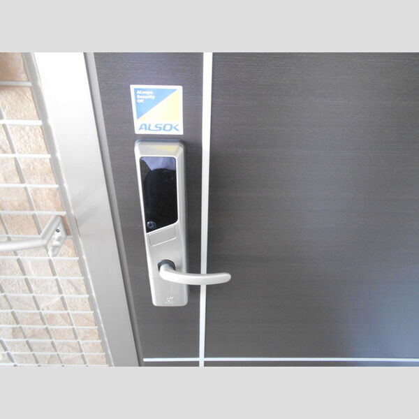 Gemini306号室 ICカード機能付き玄関扉