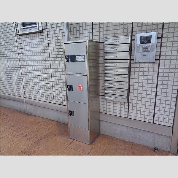 スカイフォレスト202号室 宅配BOX