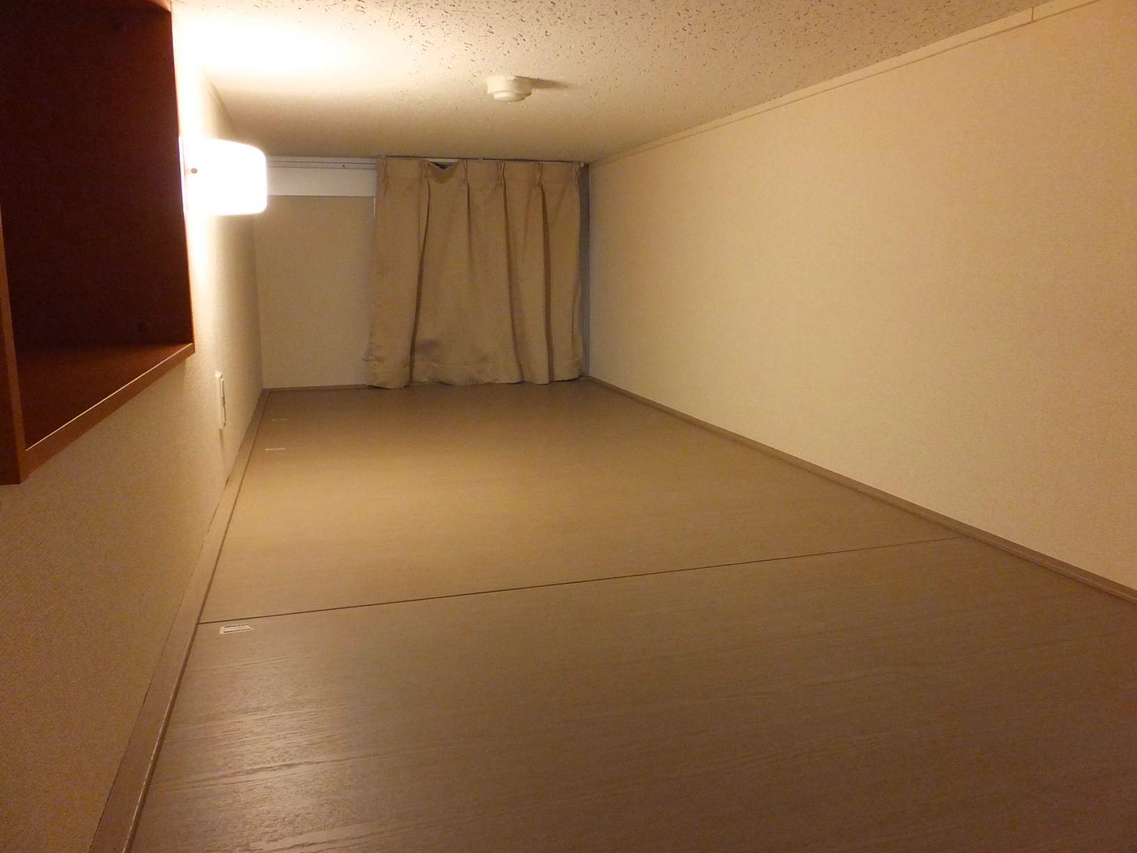 レオパレスプラテリーアⅠ 内観