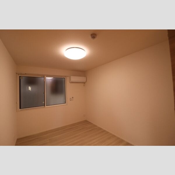 ソアヴィータ101号室 洋室