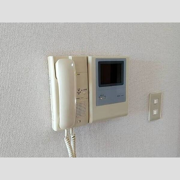 Amenity Court306号室 TVモニター付きインターホン