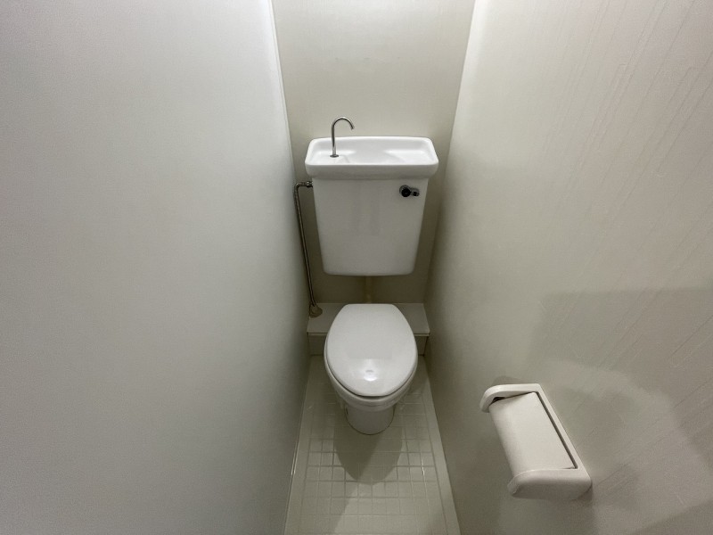 レジデンスＡ2階 部屋その他