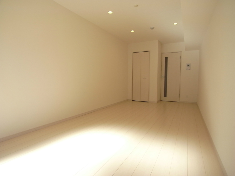 リブリ・デグサス竹ノ塚 内観