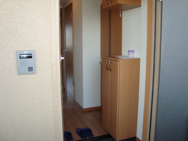 エルマルム00205号室 玄関