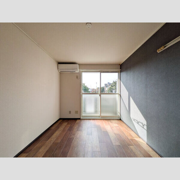 スクエア高砂 洋室約6.0帖