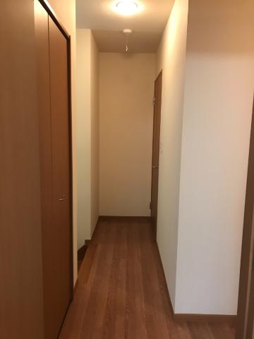 エル・グレイシャス 廊下