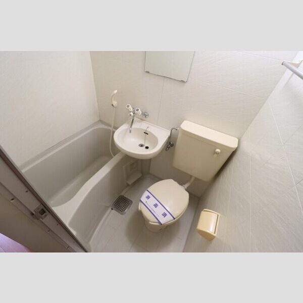 コンフォール小泉104号室 浴室(洗面台付き)