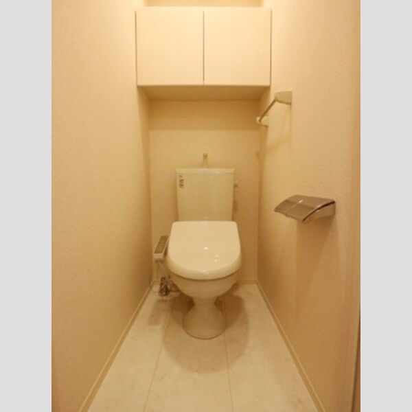 リノアイーナ305号室 温水洗浄便座