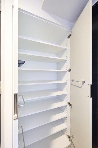 プラウドフラット本郷三丁目903号室 同建物別部屋の参考画像