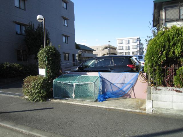 セシオン湘南0301号室 ゴミ置場