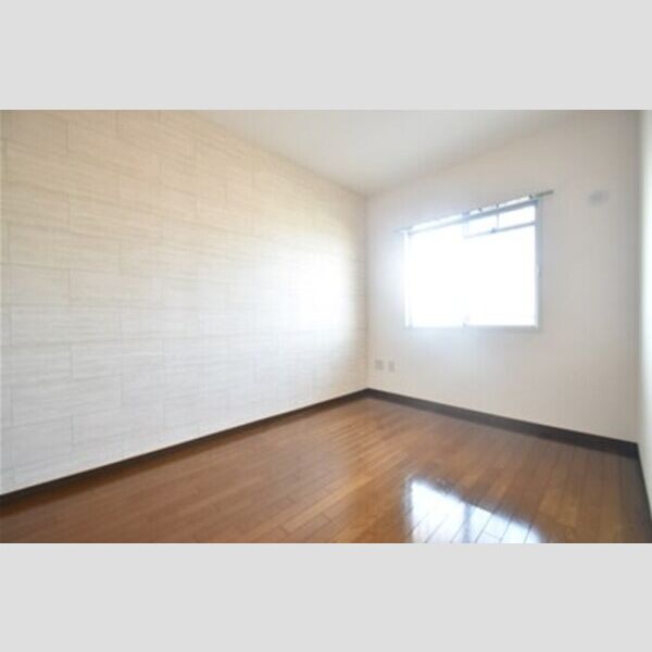 Bellevue参番館306号室 居室