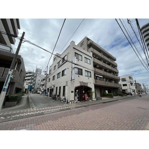 ロリーファイブ 外観