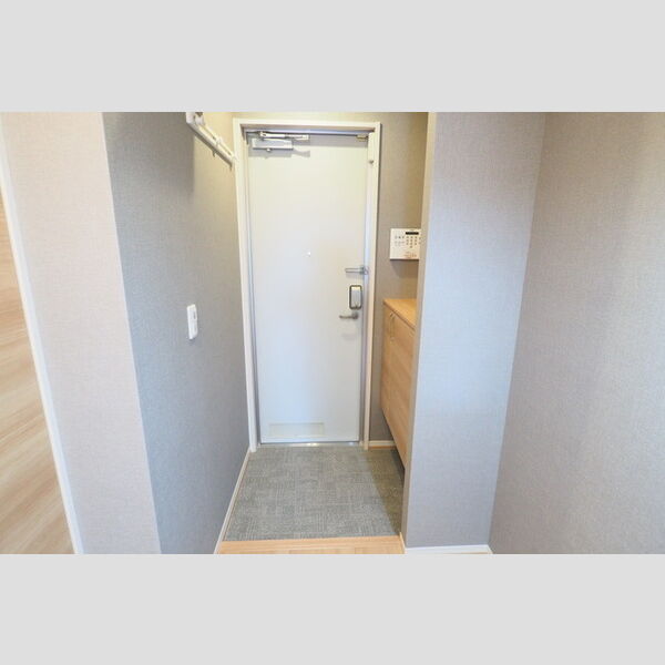 ウェルデンス戸塚　B205号室 玄関