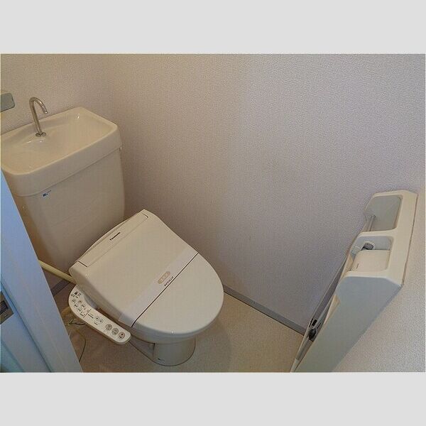 サンヴィラージュA・BA103号室 温水洗浄暖房便座