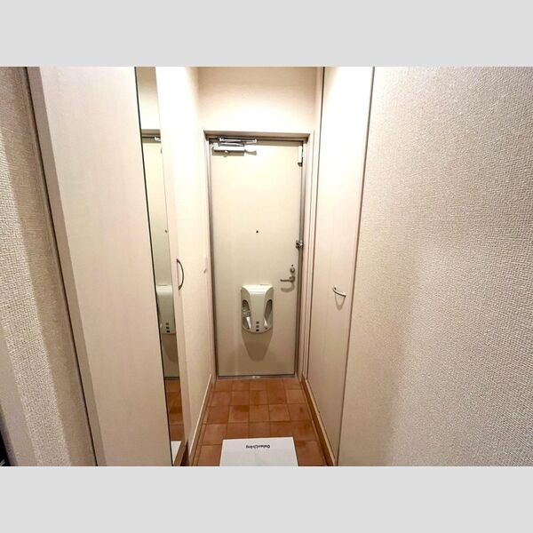 プレジャー 玄関