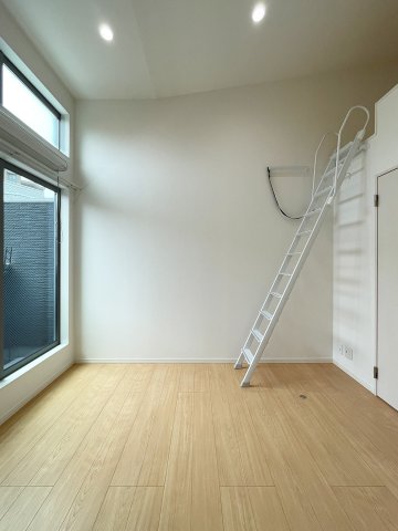 CRASTINE新百合ヶ丘 リビング