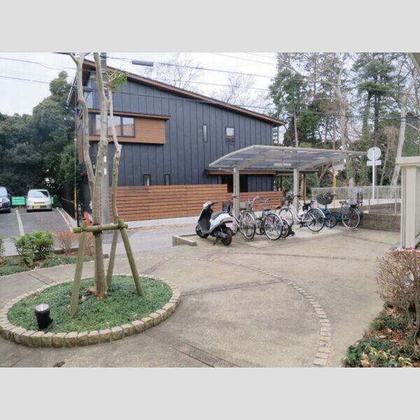 オベルジーヌ　D201号室 駐輪場