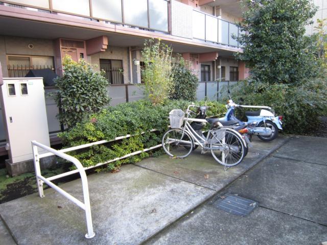 セシオン湘南0301号室 駐輪場