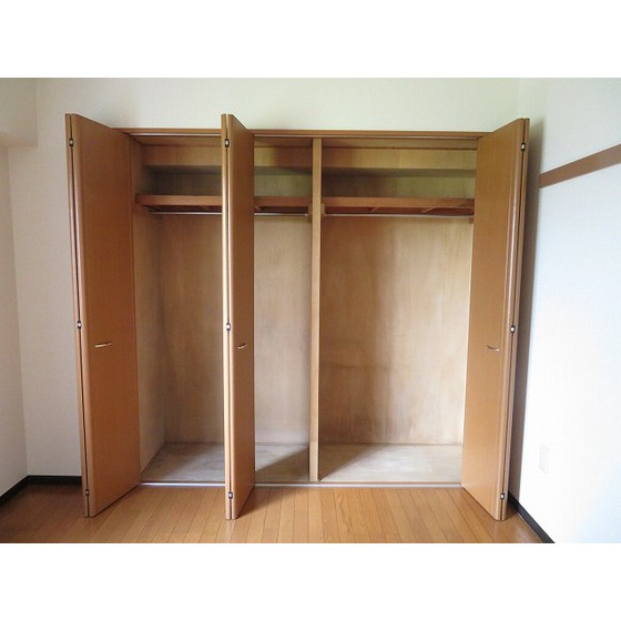 エコタワーバオバブ0201号室 洋室1収納