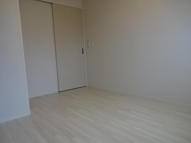 ブリスガーデンⅠ203号室 洋室