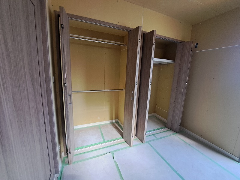 アローワン2階 収納