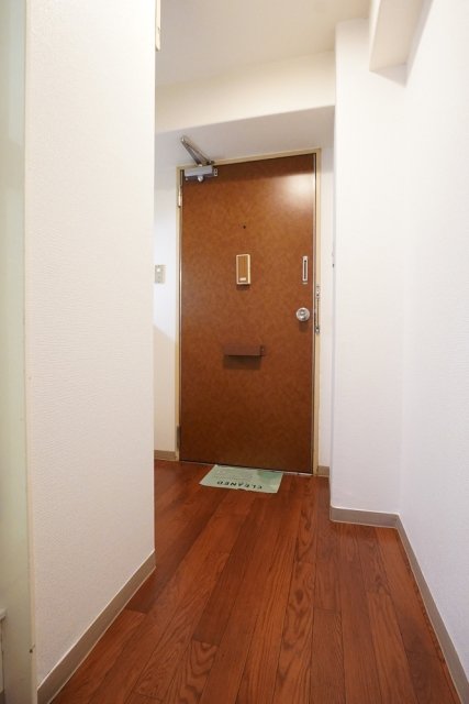 インペリアルお茶の水 玄関