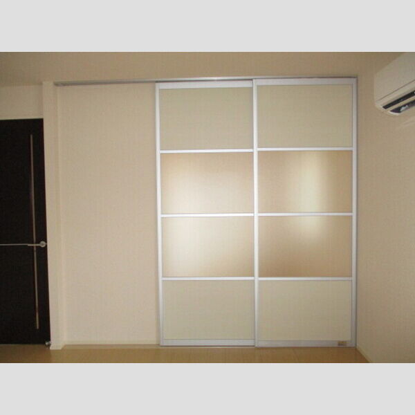 エスポワールⅢ202号室 間仕切り　ライトスルースクリーン